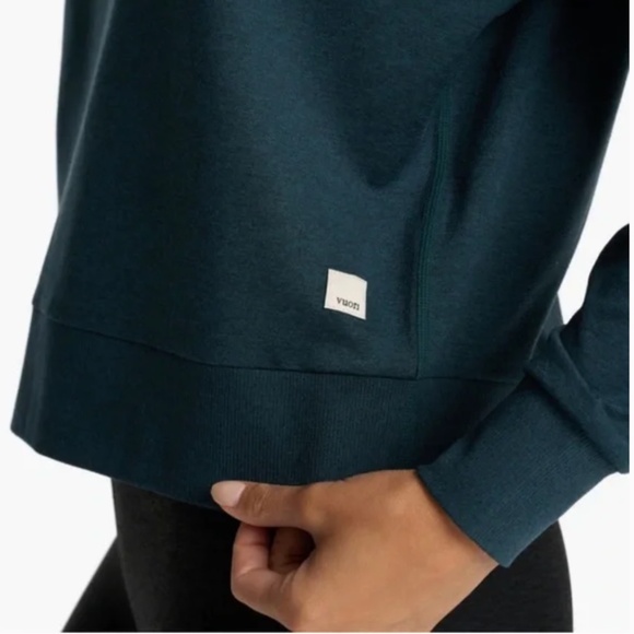 Vuori Halo Long Sleeve Crewneck Sweatshirt Size Small Beryl Heather - Picture 3 of 8